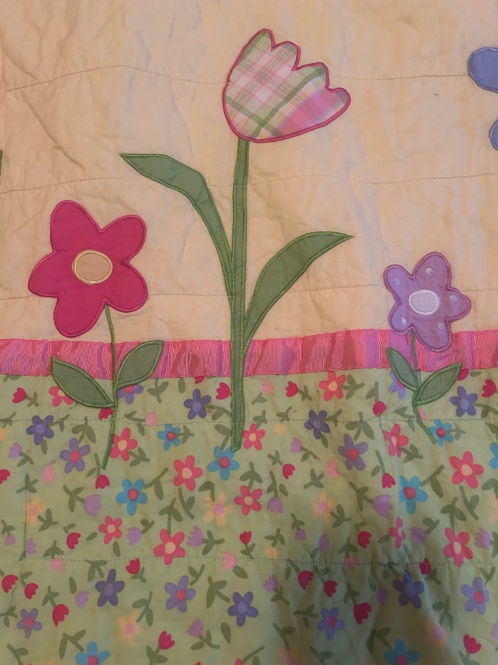 Floral Patchwork Kids Quilt - Pink, Yellow, Green 56 1/2 X 82 inches - Picture 3 of 6